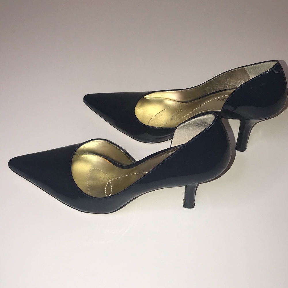 Ann Klein patent leather pumps  Navy blue 8 1/2m